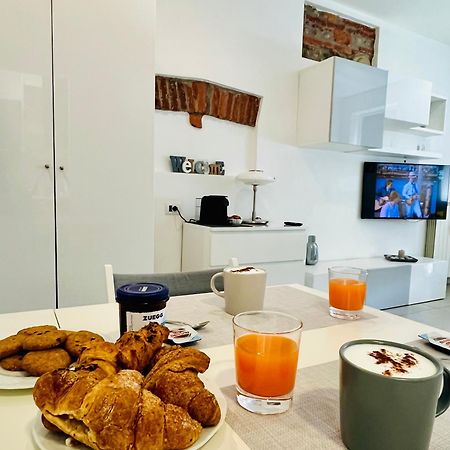 Beddy & Breakfast 2 - Il Cortino Apartment Cesano Maderno Bagian luar foto