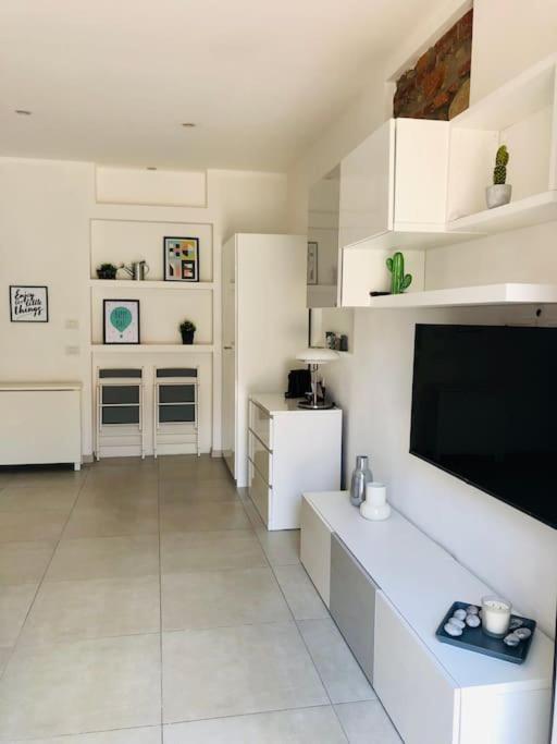 Beddy & Breakfast 2 - Il Cortino Apartment Cesano Maderno Bagian luar foto